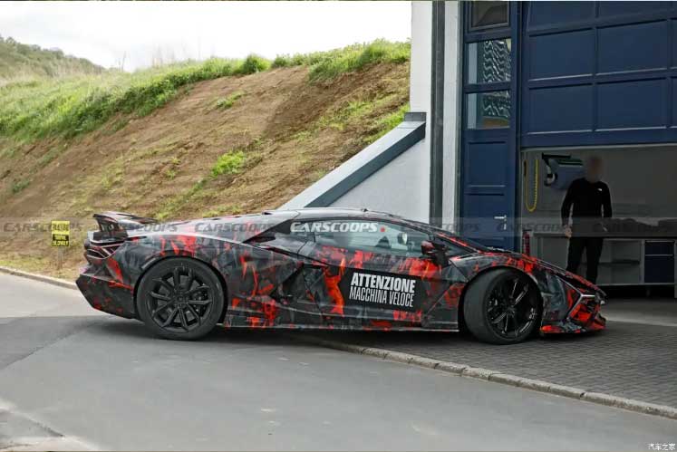 بازگشت افسانه SV؛ انتشار تصاویر جاسوسی از خشن‌ترین نسخه لامبورگینی Revuelto