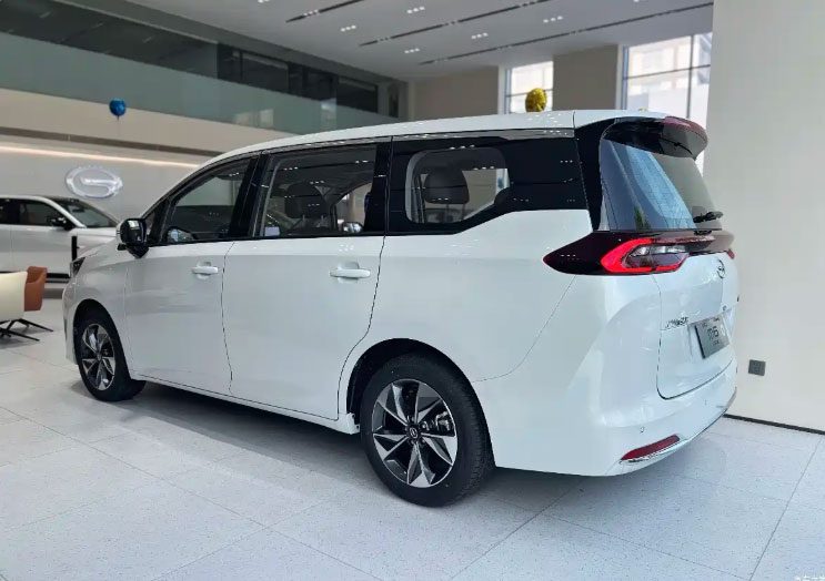 رونمایی از GAC M6 MAX مدل 2026؛ طراحی لوکس‌تر و کابین کاملاً مدرن