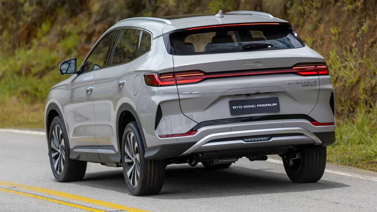 BYD تمام خسارت تصادف هنگام رانندگی خودکار با سیستم چشم خدا را پرداخت میکند BYD سانگ پلاس