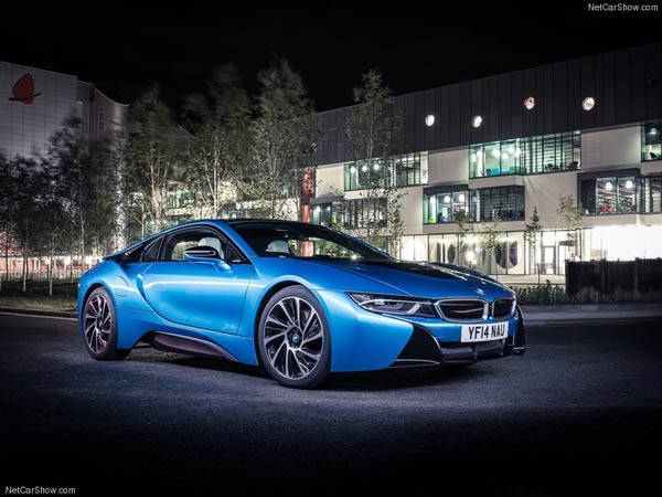 BMW-i8-2015-800-01