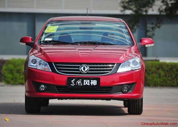 dongfeng-fengshen-s30-2013-005