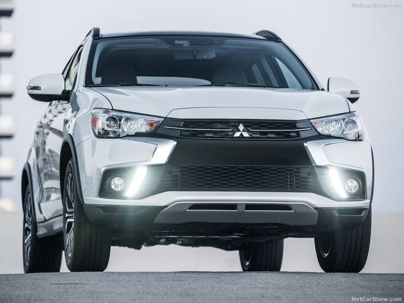 Mitsubishi-Outlander_Sport-2018-800-02