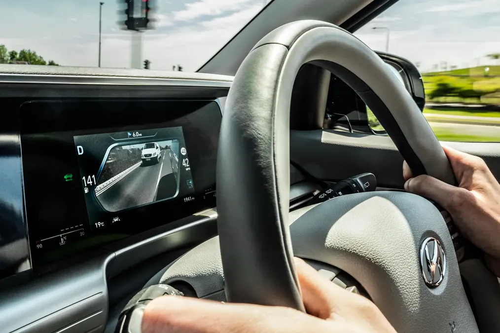 آپشن نمای نقطه کور (BSM) چیست؟