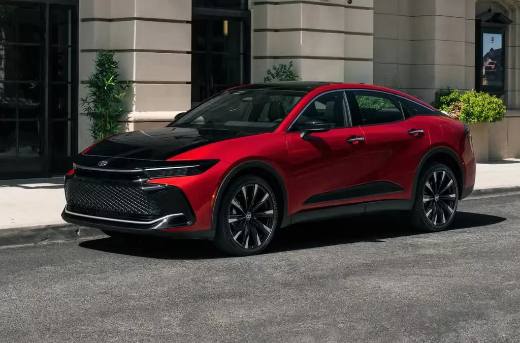 تویوتا کراون 2025، نماد تعادل در لوکس و کاربردی بودن