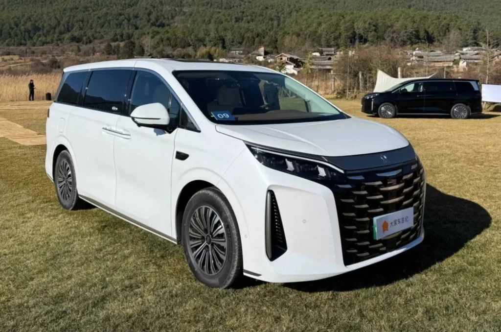 مدل BYD Xia با قیمت پایه ۳۴,۱۰۰ دلار به بازار می‌آید!