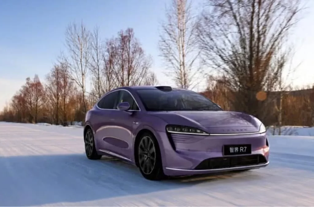 لوکسید R7، محصول مشترک چری و هواوی، بیش از 40 هزار دستگاه فروخت!