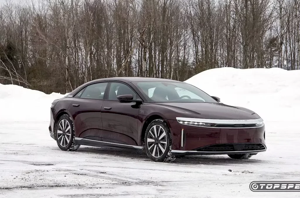 وقتی کفپوش‌ها در لوسید ایر دردسر درست می‌کنند!