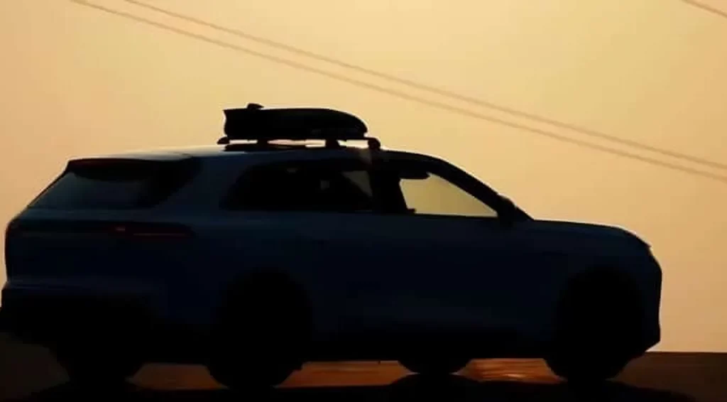 چری از اولین مدل مجهز به سیستم پهپاد هوشمند فلای آی رونمایی کرد