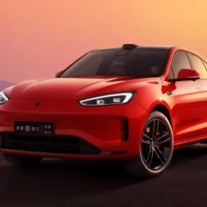 مدل Aito M5 اولترا، نسل جدید خودروی هوشمند با قابلیت‌ رانندگی خودکار، رونمایی شد