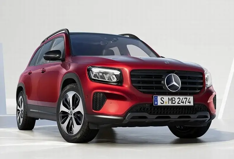 نگاهی عمیق به مرسدس‌ بنز GLB 200؛ شاسی‌بلندی جمع‌وجور با روح یک غول آلمانی