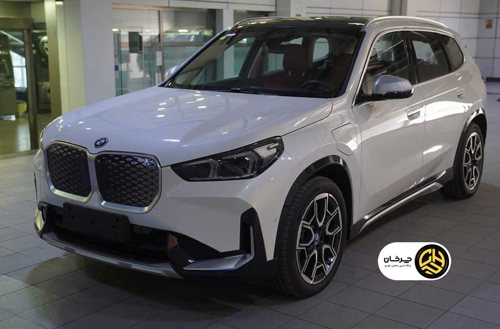 ب ام و iX1 پرشیاخودرو