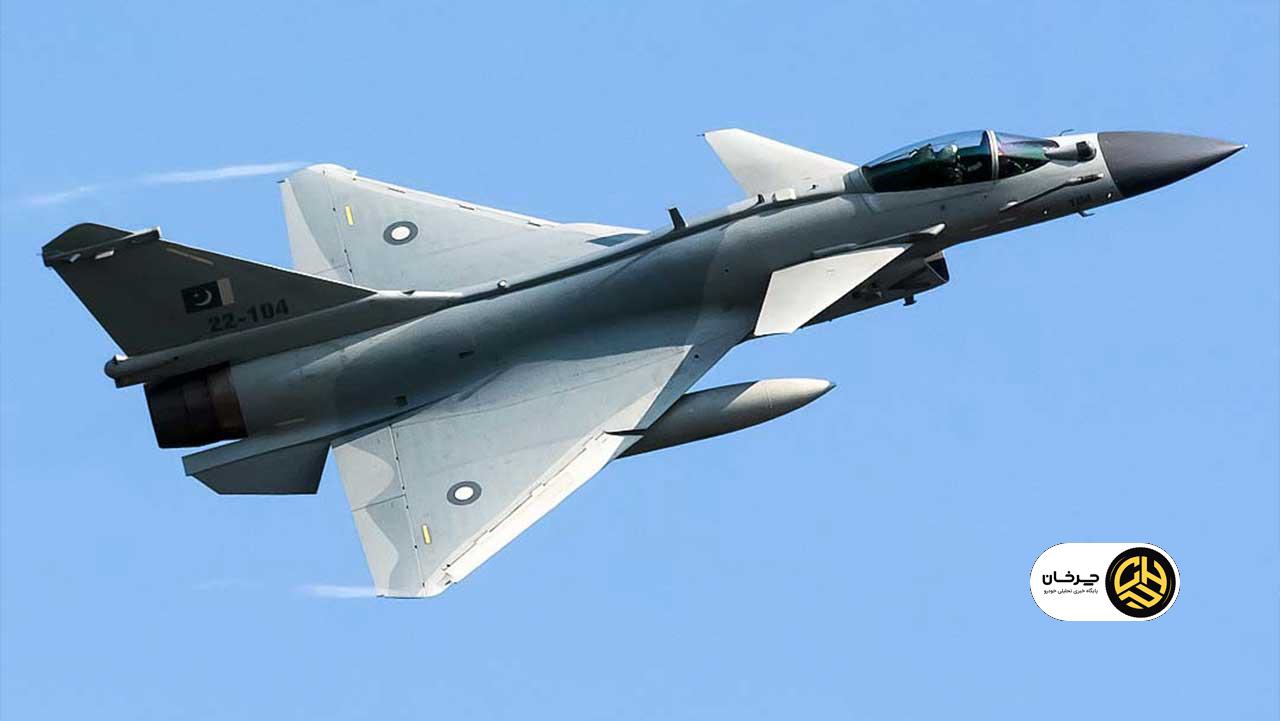 نبرد سه جنگنده J-10 چین، سوخو 35 روسیه و F-16 آمریکا