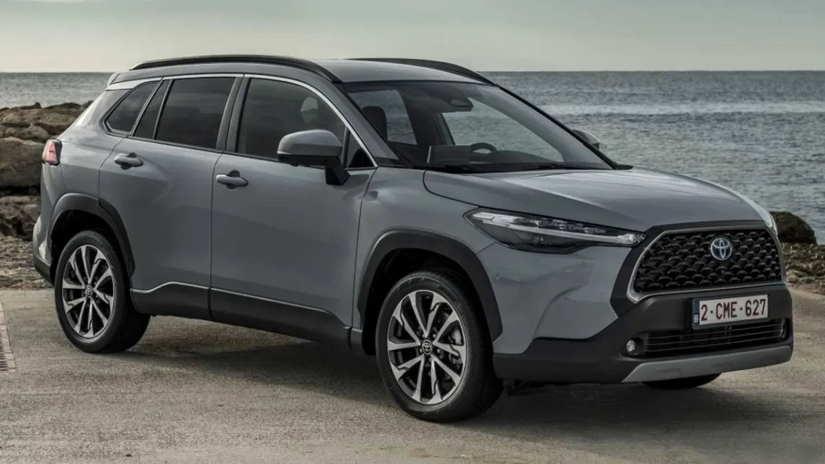 تویوتا کرولا کراس و فرانتلندر الماس خودرو