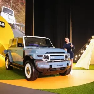 آی‌کار V23 در دبی رونمایی شد؛ شاسی‌بلند جعبه‌ای چینی در آستانه ورود به ایران