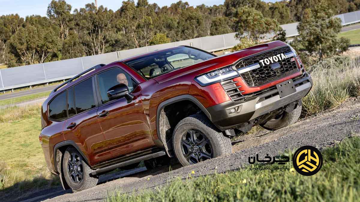 تویوتا لندکروزر هیبریدی 2026