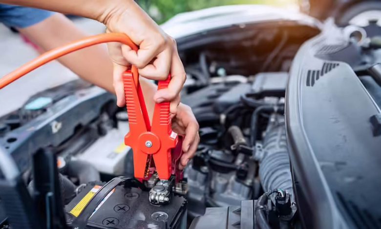 رازهای عمر طولانی باتری خودرو | آموزش نکات کلیدی نگهداری منبع سایت چرخان