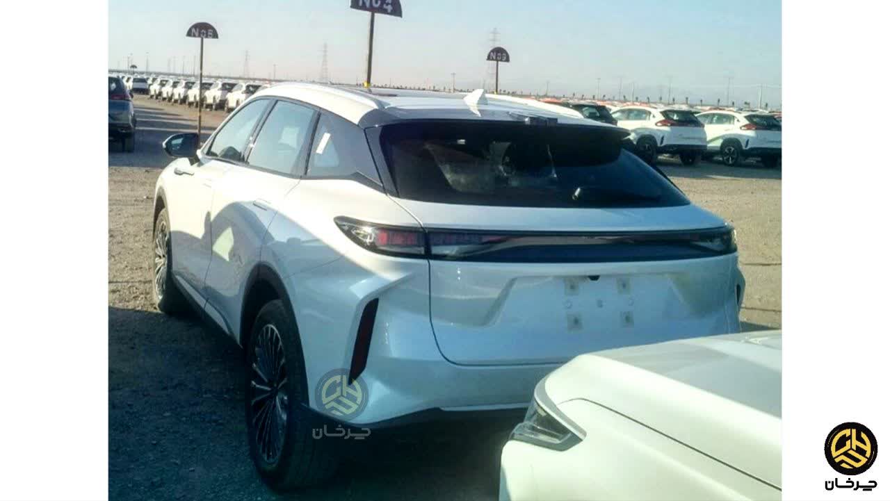 اکستریم MX مونتاژی در پارکینگ کارخانه مدیران خودرو دیده شد اکسید آر ایکس اکستریم ام ایکس NEW CHERY EXEED RX XTRIM MX