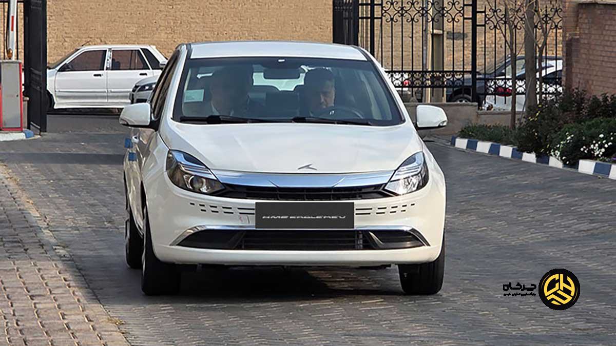 بازدید مدیر عامل کرمان موتور از سدان هیبرید ملی ایگل سدان هیبرید ملی ایگل