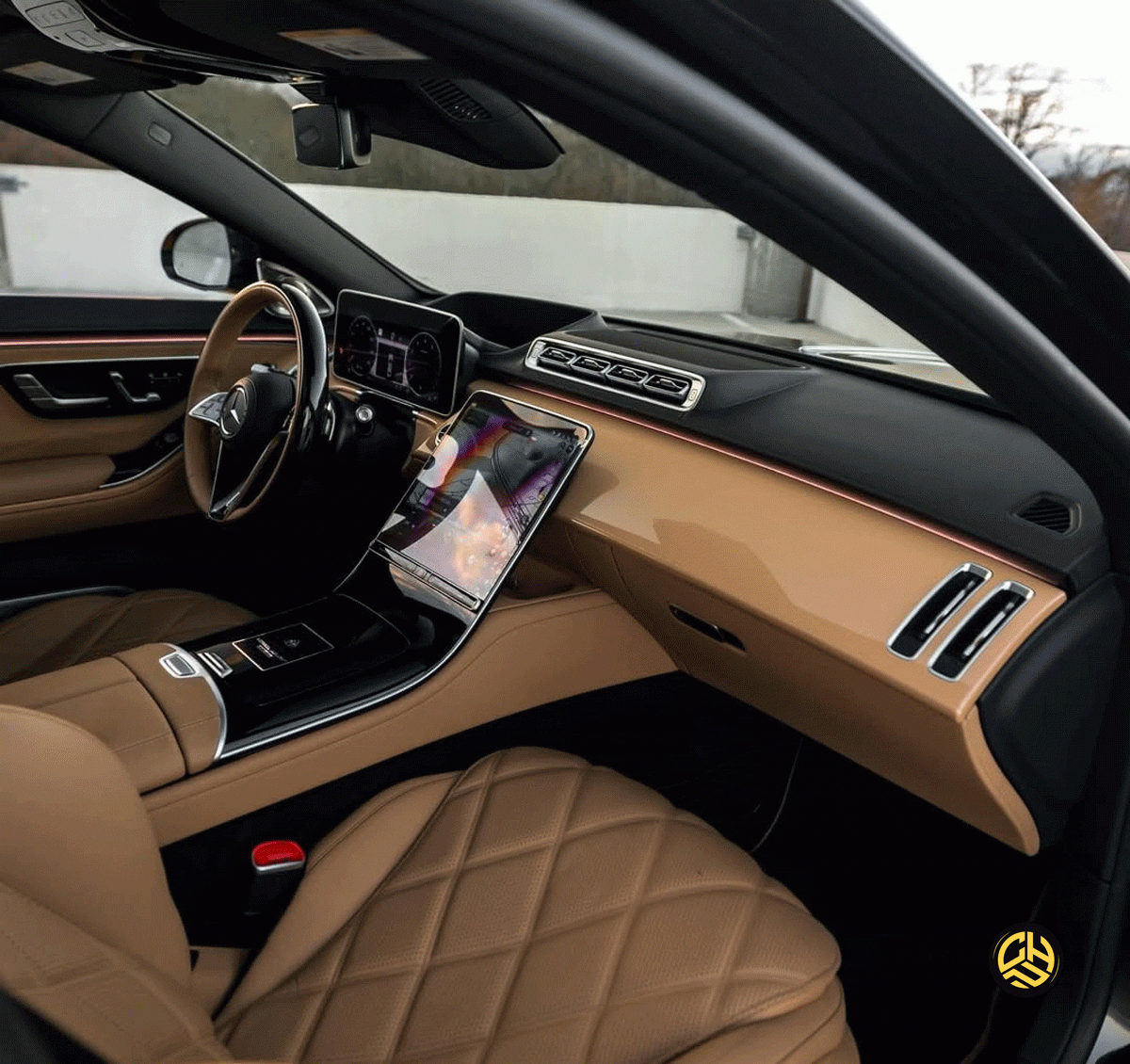 ملاقات با نسخه ویژه مرسدس میباخ S680؛ خیرهکننده و باشکوه میباخ S680