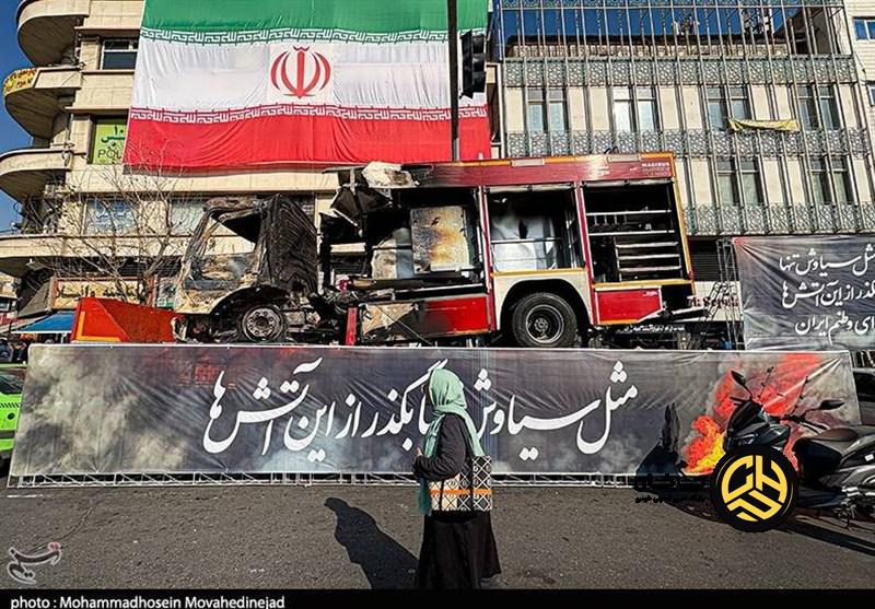 تصاویر خودروهای گرانقیمت امدادی آسیب دیده در اغتشاشات