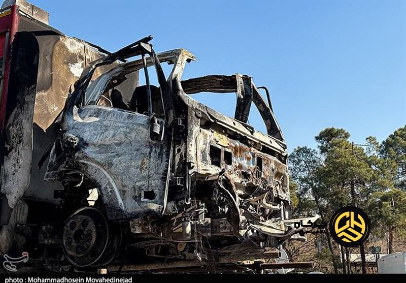 تصاویر خودروهای گرانقیمت امدادی آسیب دیده در اغتشاشات