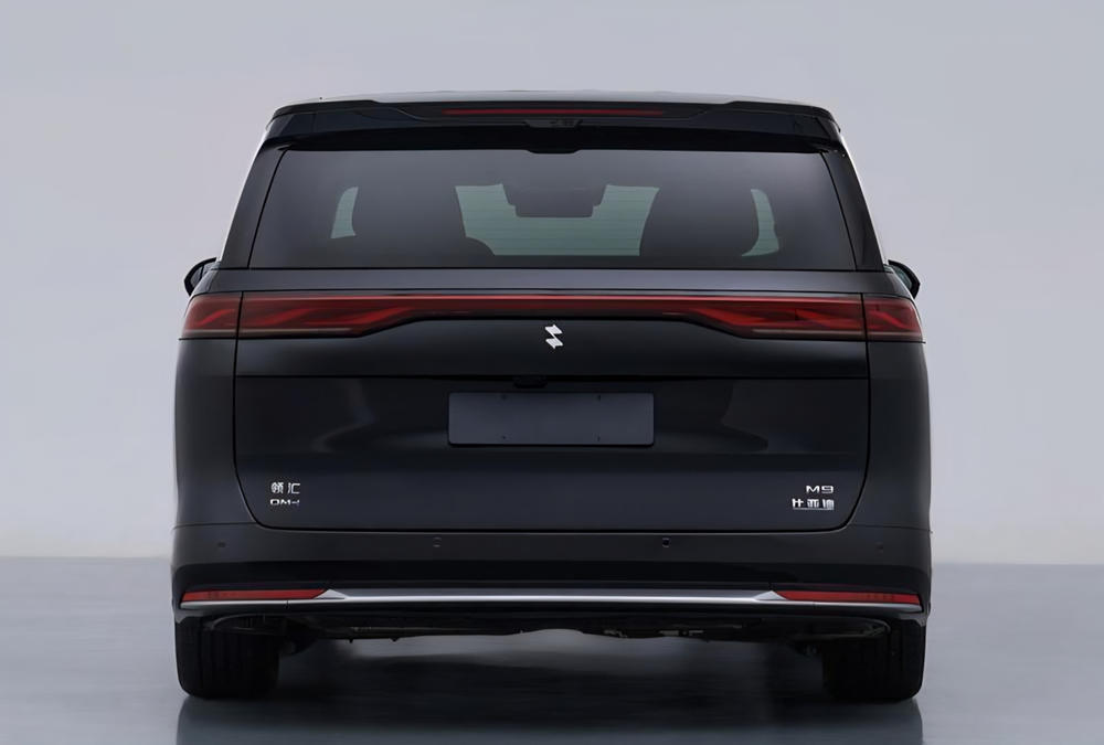 بی‌وای‌دی Linghui M9