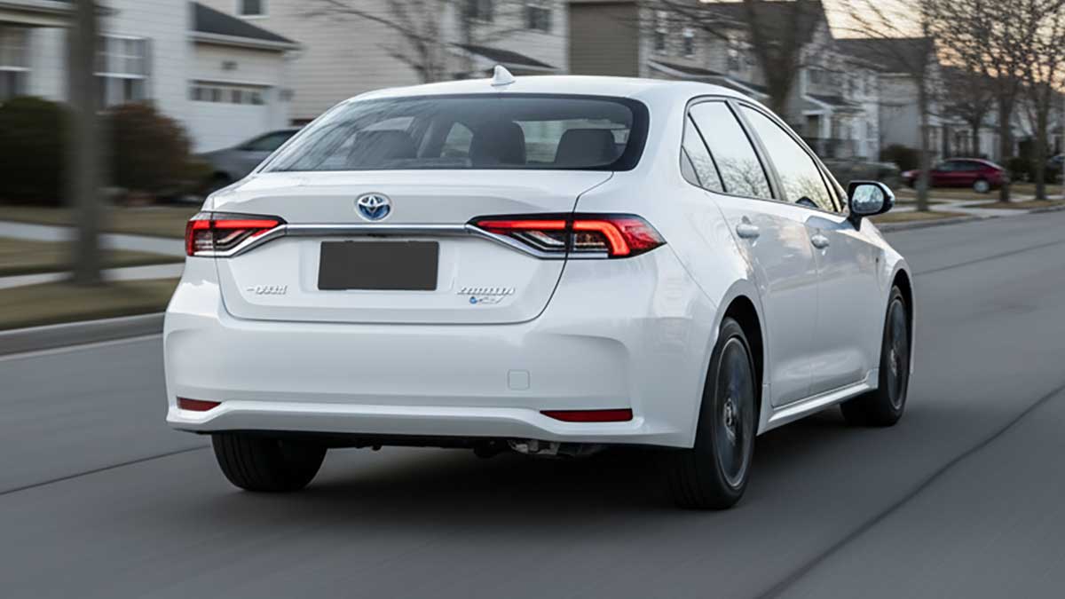 تویوتا کرولا الیت ادیشن ایساتیس