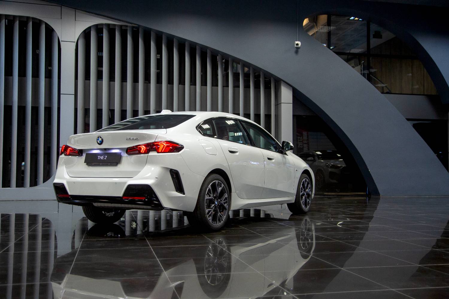 عرضه ب‌ام‌و 225 L M Sport مدل 2025 توسط گروه پرشیاموبیلیتی (پرشیا خودرو)