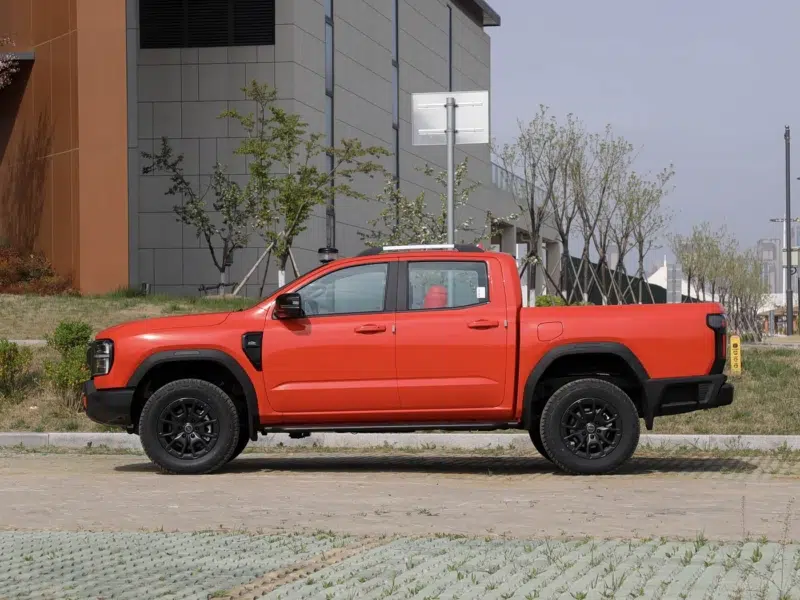 چری Rely R08 Pro معرفی شد؛ پیکاپ آفرودی با موتور دیزل ۴۲۰ نیوتن‌متری و 4×4 برای رقابت با GWM Cannon