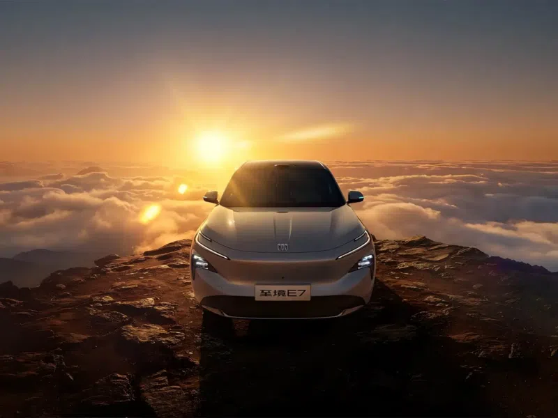 بیوک الکترا E7 PHEV با برد ترکیبی ۱۶۳۰ کیلومتر معرفی شد؛ قیمت از 3 میلیارد!