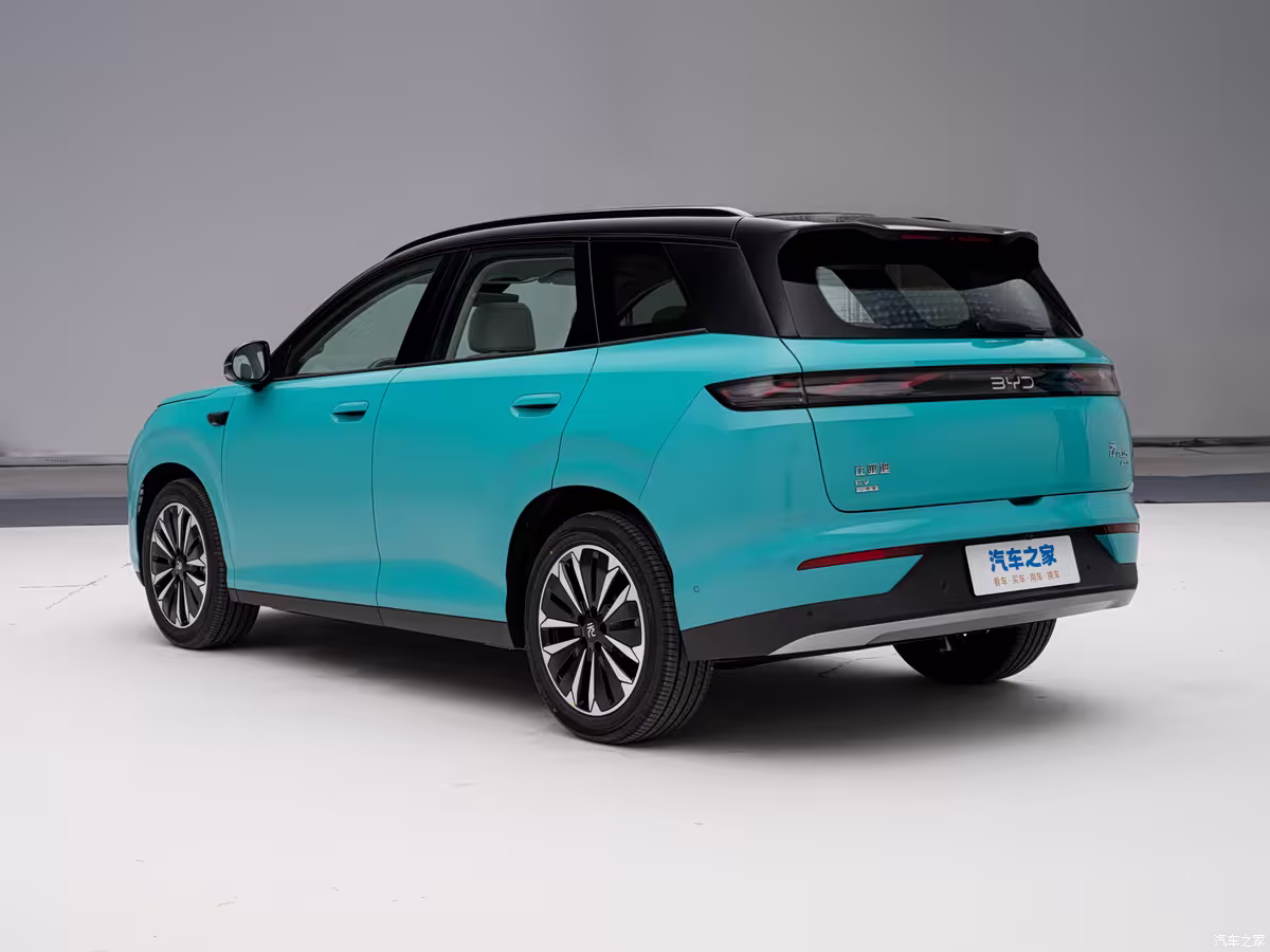 رقیب جدید کراساوورهای برقی: BYD Yuan Plus با سیستم YunNian‑C و برد 630 کیلومتر رقیب جدید کراساوورهای برقی: BYD Yuan Plus با سیستم YunNian‑C و برد 630 کیلومتر