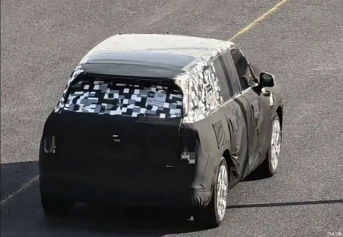 تصاویر پتنت شاسیبلند لوکس Zunjie منتشر شد؛ SUV پرچمدار هواوی در راه است تصاویر پتنت شاسیبلند لوکس Zunjie منتشر شد؛ SUV پرچمدار هواوی در راه است