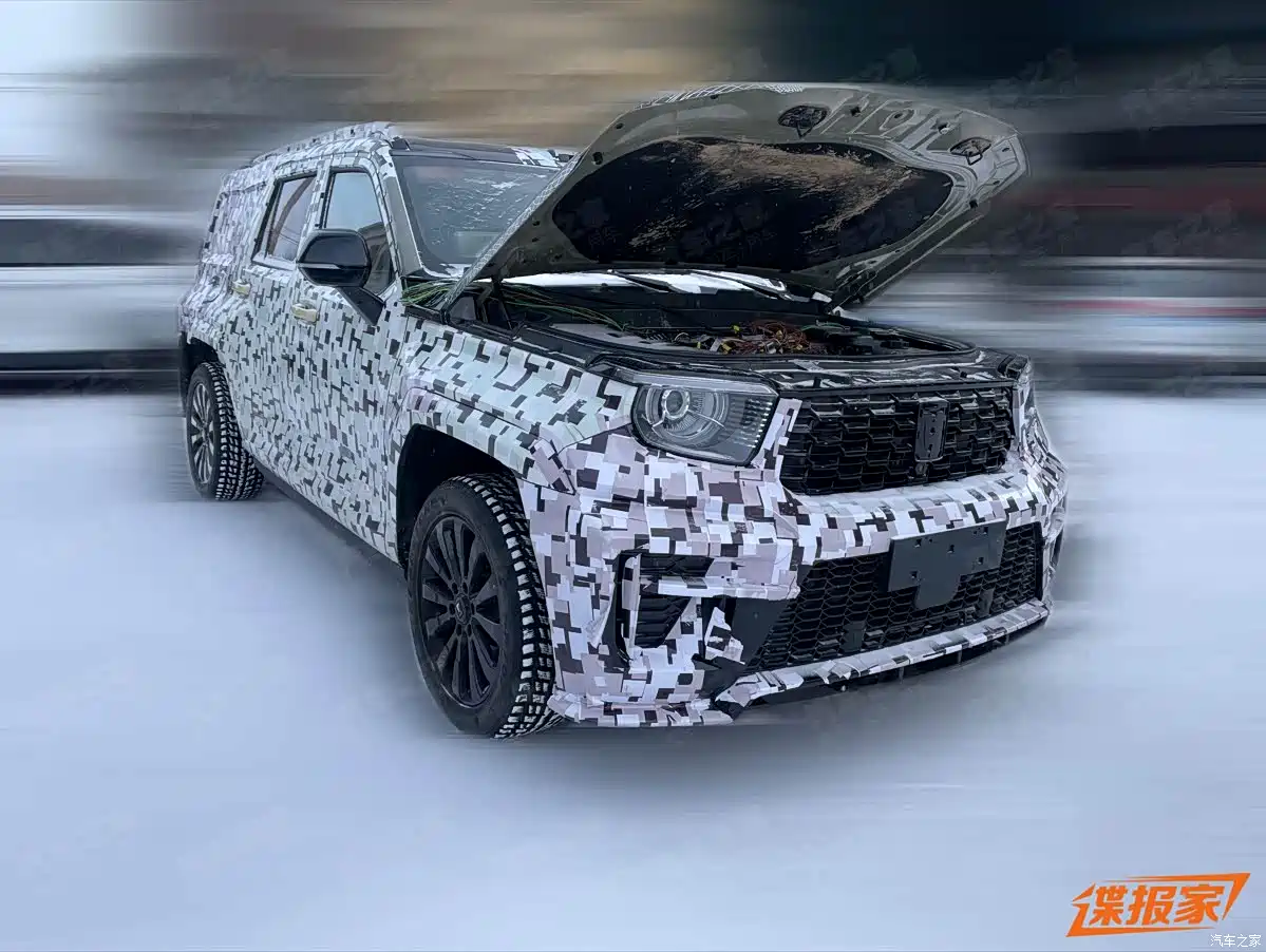 تانک 700 غول‌پیکر در راه است؛ نسخه لانگ با احتمال موتور V8 دیده شد