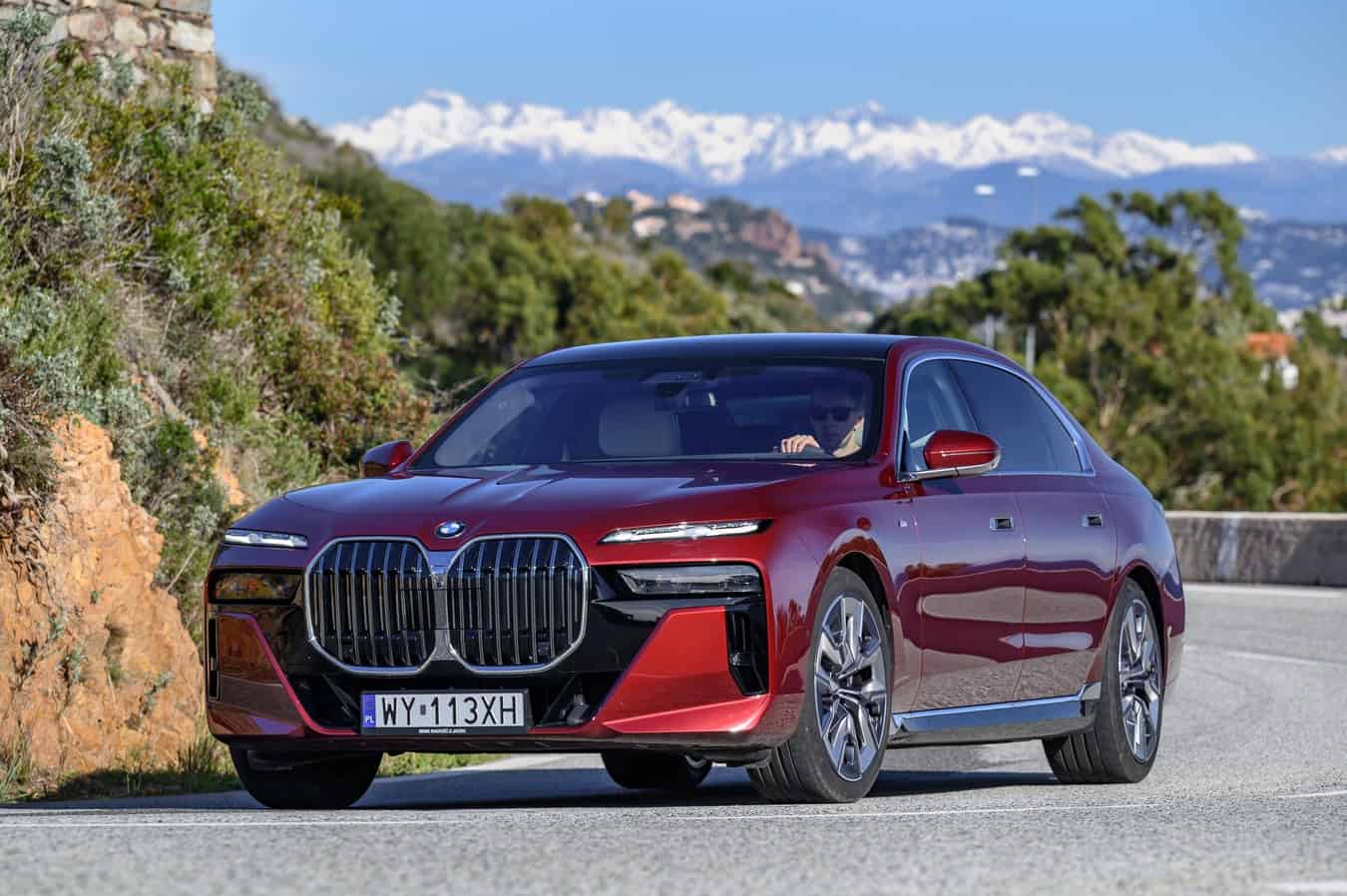 زلزله در بازار خودرو: گواهی تأیید نوع BMW 735i مدل 2026 صادر شد؛ سلاطین آلمانی برگشتند! زلزله در بازار خودرو: گواهی تأیید نوع BMW 735i مدل 2026 صادر شد؛ سلاطین آلمانی برگشتند!