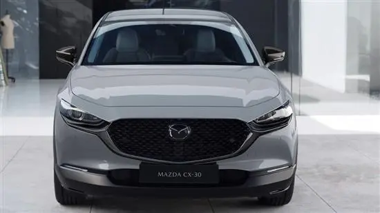 رونمایی رسمی مزدا CX‑30 جدید؛ فیسلیفتی ظریف با فناوریهای هوشمندتر و دو موتور e‑Skyactiv رونمایی رسمی مزدا CX‑30 جدید؛ فیسلیفتی ظریف با فناوریهای هوشمندتر و دو موتور e‑Skyactiv