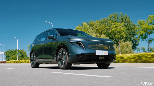 رونمایی نیسان از کراس اوور جدید خانوادگی NX8 EREV رونمایی نیسان از کراس اوور جدید خانوادگی NX8 EREV