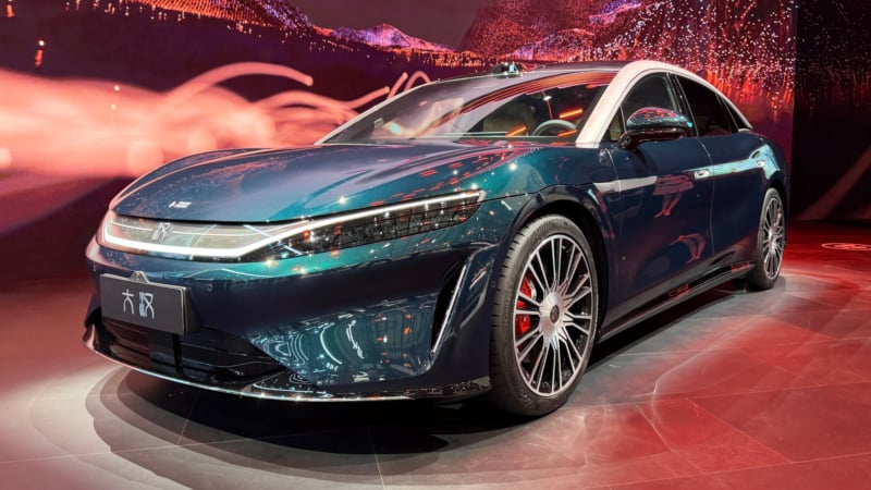نگاهی به BYD دا هان جدید؛ سدان لوکس با برد ۱,۰۰۸ کیلومتر و شارژ ۹ دقیقه‌ا