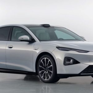 BYD سیل 07 جدید رونمایی شد: سدان 5.08 متری با شارژ سریع و پیشرانه‌های بنزینی-الکتریکی و تمام‌برقی