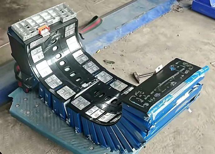پس‌لرزه باتری‌های متورم؛ CALB اصلاحات فنی و مدیریتی گسترده‌ای را بعد از خرابی‌های عظیم در ناوگان برقی GAC آغاز کرد