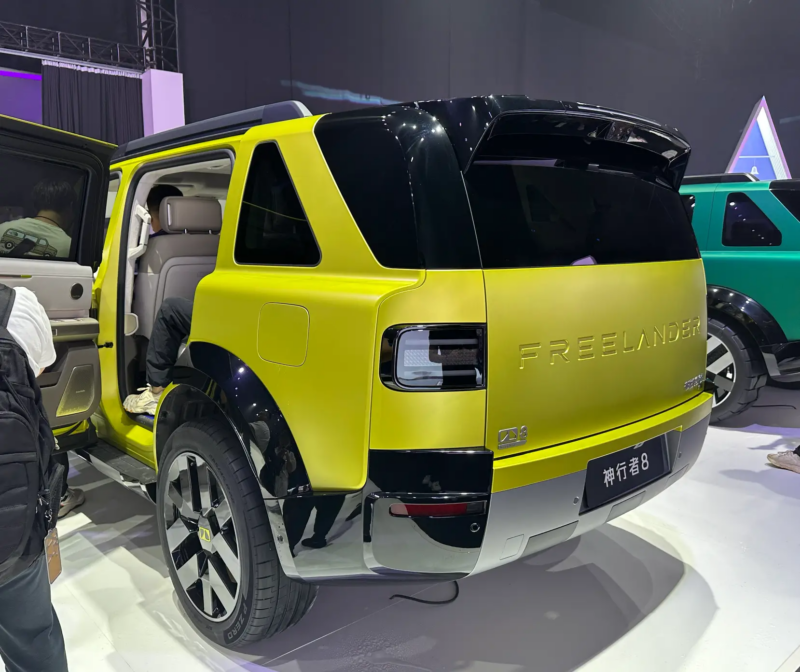 فریلندر 8 ساخته‌شده توسط چری و JLR وارد پیش‌فروش چین شد؛ از 50٬000 دلار تا نسخه‌ای با 818 اسب‌ بخار و شارژ 20–80٪ در 12 دقیقه