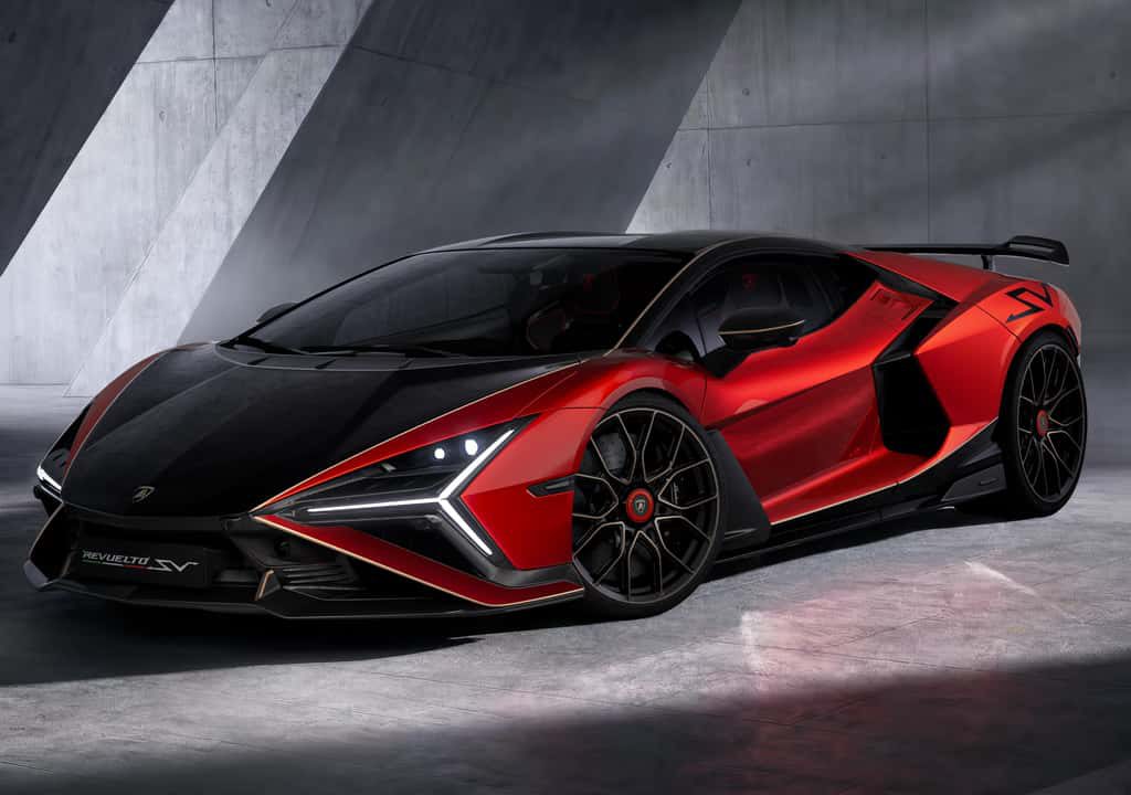 لامبورگینی Revuelto SV