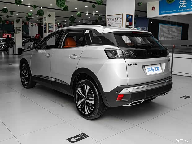 پژو 4008 مدل 2027 با قیمت 5 میلیاردی رونمایی شد