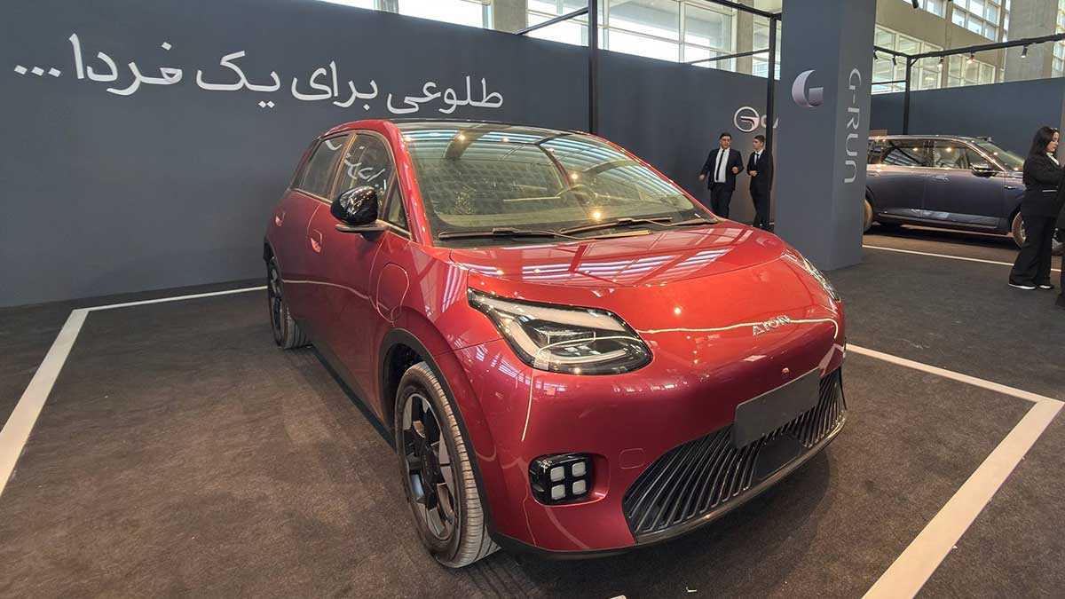 نگاهی به غرفه متنوع جیران موتور در نمایشگاه تهران با خودروهای مختلف GAC
