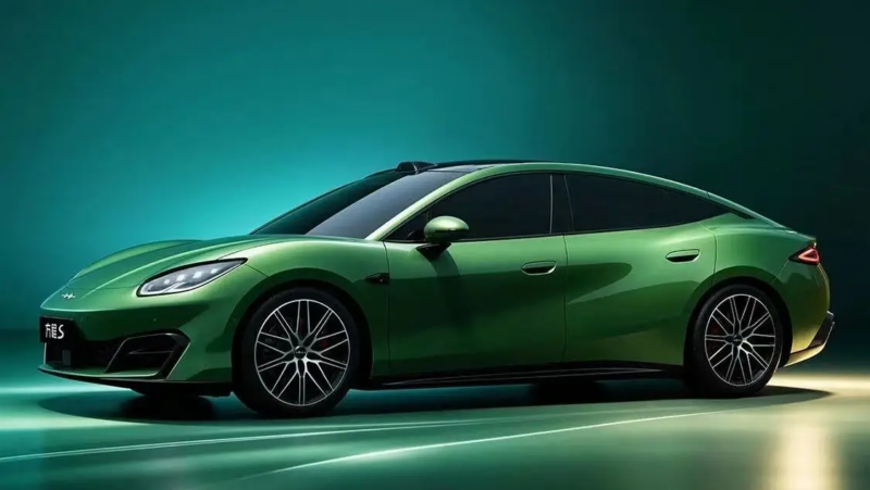 BYD لئوپارد Formula S و S GT معرفی شدند: شارژ ۵ تا ۹ دقیقه‌ای، برد ۹۰۰ کیلومتر و رقابت مستقیم با شیائومی SU7 و تسلا مدل 3
