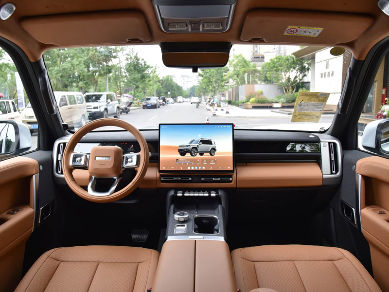 چری iCar V27 نسخه EREV با برد 300 کیلومتر معرفی شد! چری iCar V27 نسخه EREV با برد 300 کیلومتر معرفی شد!