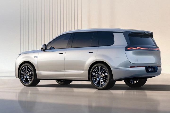 BYD Sealion 08