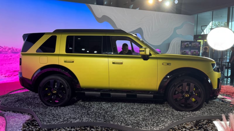 فروش Freelander 8 در چین آغاز شد؛ شاسیبلند EREV با رکورد گینس، شارژ 6C و برد الکتریکی 310 کیلومتر فروش Freelander 8 در چین آغاز شد؛ شاسیبلند EREV با رکورد گینس، شارژ 6C و برد الکتریکی 310 کیلومتر