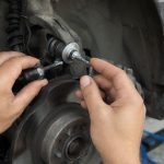 راهنمای مرحله‌به‌مرحله تعویض سنسور ABS پژو 405