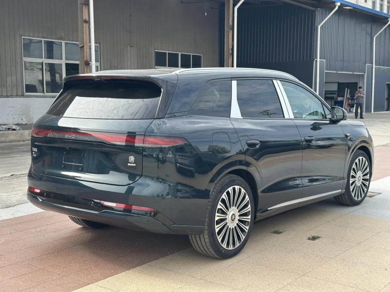 عرضه نسل سوم BYD تانگ با 691 اسب‌ بخار و شارژ فوق‌سریع