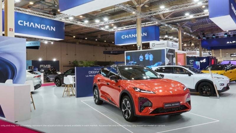 Deepal S07 Ultra PHEV؛ کراساوور چانگان با برد الکتریکی 100 کیلومتر و قیمت از 36,000 یورو در اروپا Deepal S07 Ultra PHEV؛ کراساوور چانگان با برد الکتریکی 100 کیلومتر و قیمت از 36,000 یورو در اروپا